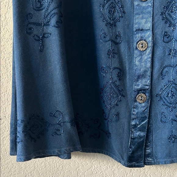 Soft Surroundings Navy Embroidered A-Line Skirt size XS NEW - Picture 3 of 5